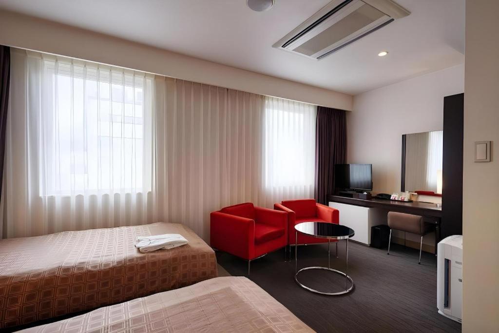 Hotel Yuquesta Asahibashi Наха Екстер'єр фото