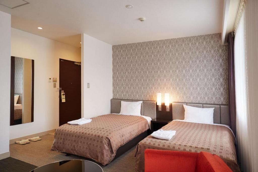 Hotel Yuquesta Asahibashi Наха Екстер'єр фото