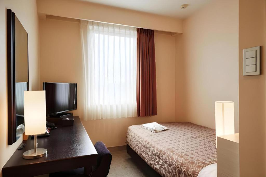 Hotel Yuquesta Asahibashi Наха Екстер'єр фото